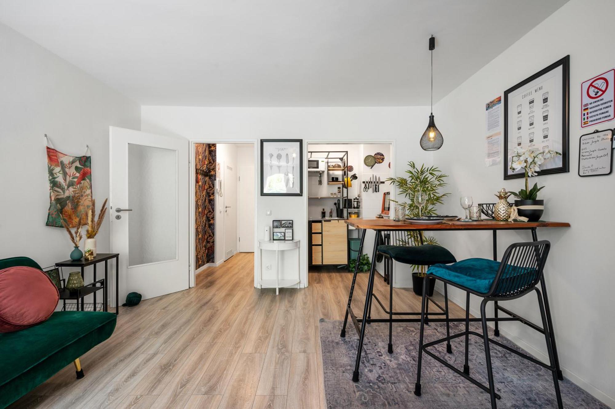 Urban Jungle Studio Apartment Offenbach am Main Bagian luar foto