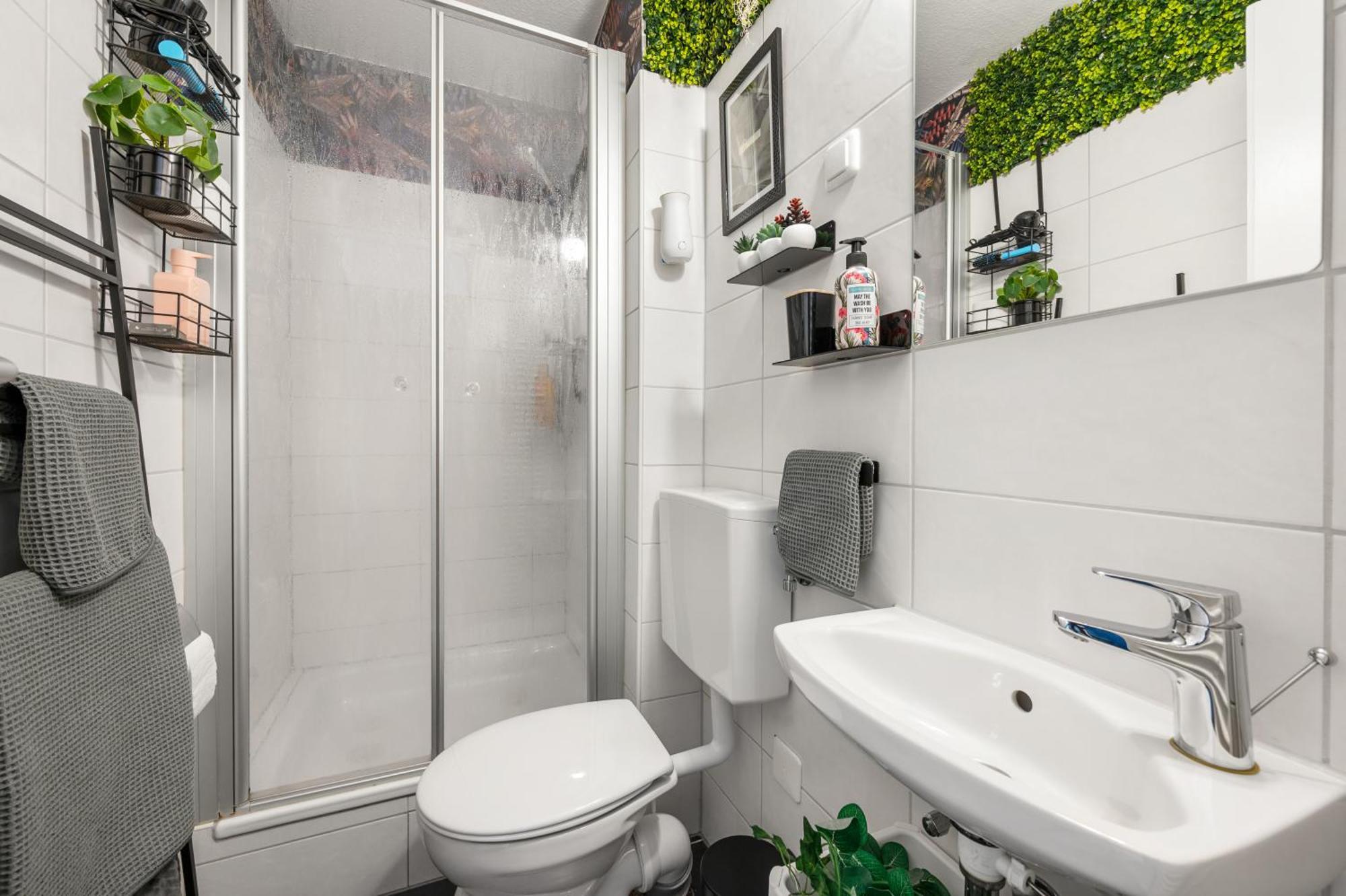 Urban Jungle Studio Apartment Offenbach am Main Bagian luar foto